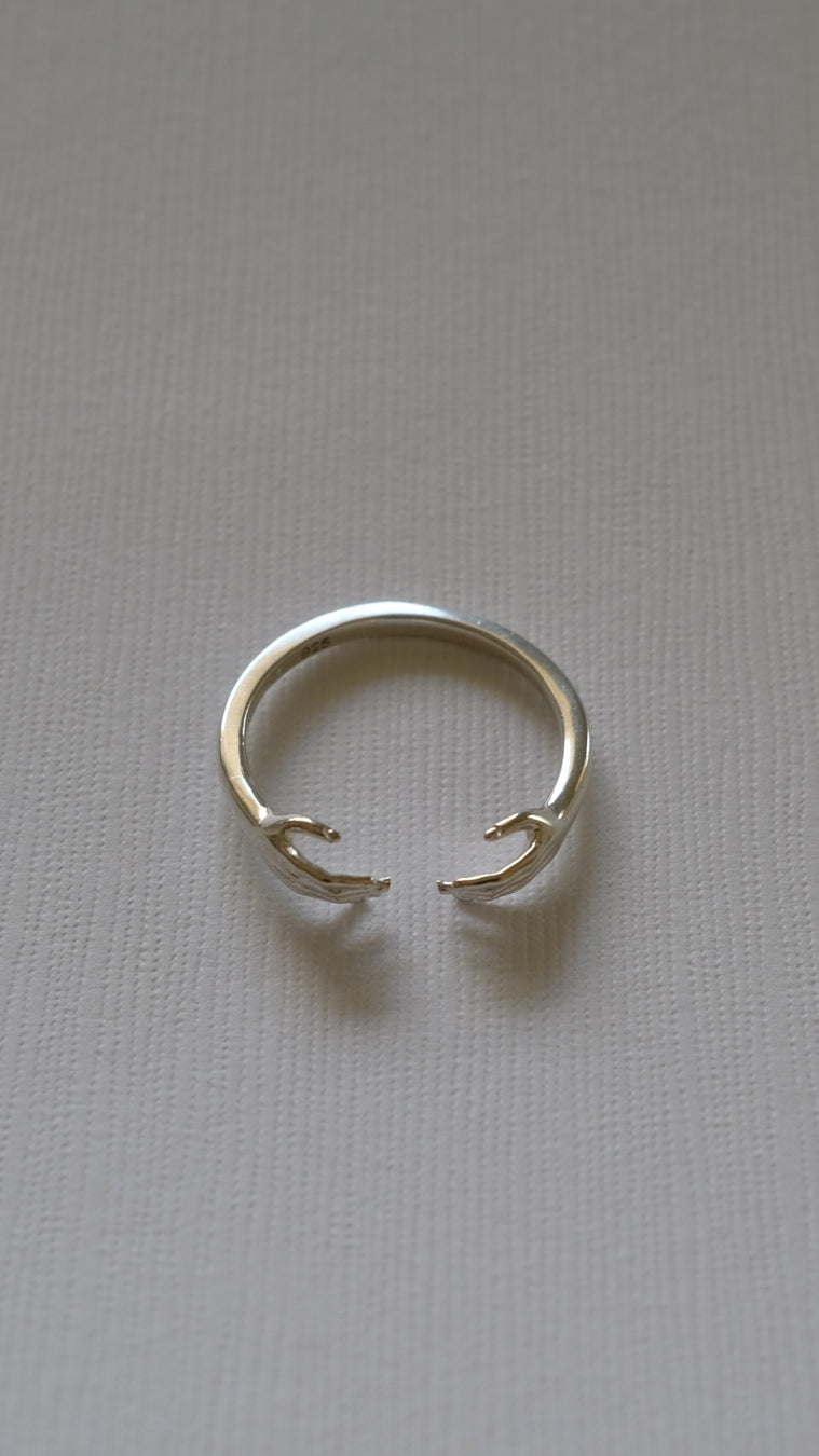 VERAMEAT - Helping Hands Hug Ring – The Lunary